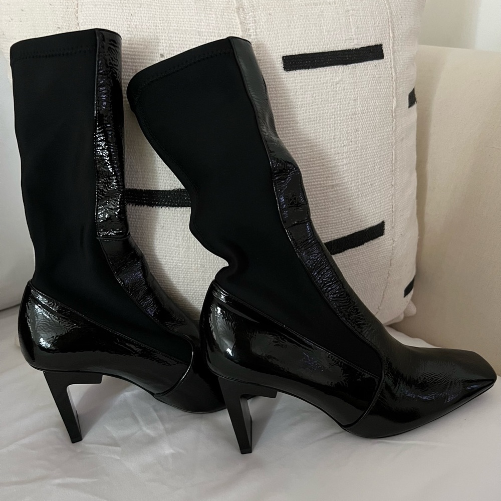 Patent leather w/stretch elastic sock booties